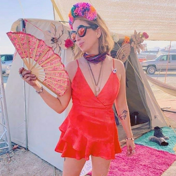 Meet your Posher, Laura - Picture 5 of 5